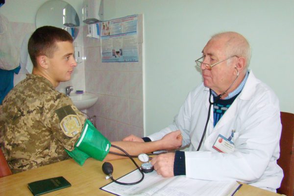 Ветеран Чеченской войны на приеме у врача